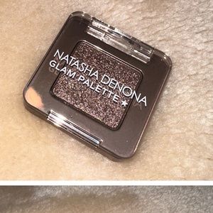 Natasha Denona Glam (321M) in “outer eye lid” shade